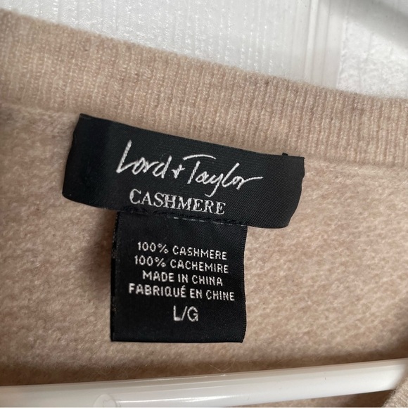Lord & Taylor 100% Cashmere Sweater V neck Pullover Comfy Cozy in Beige L - Picture 9 of 10